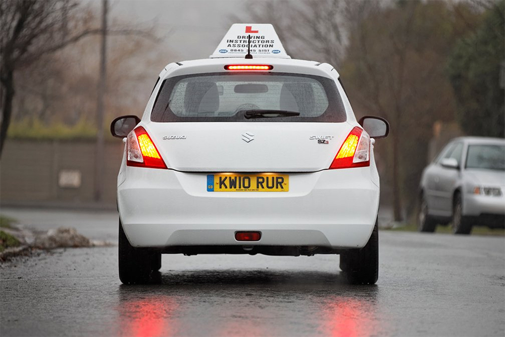 Rear viewpoint of a learner driver vehicle